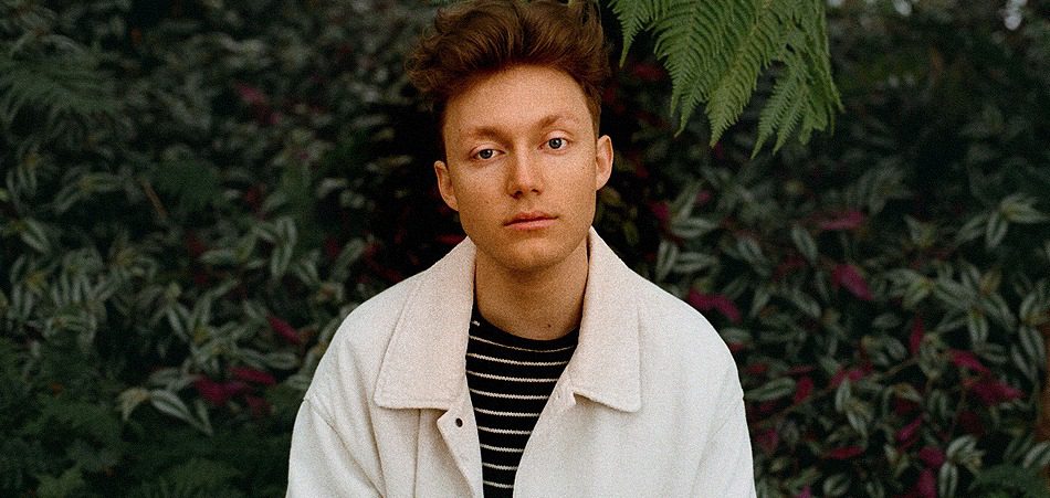 Gaspar Narby shares the poignant “Sirens” from new EP