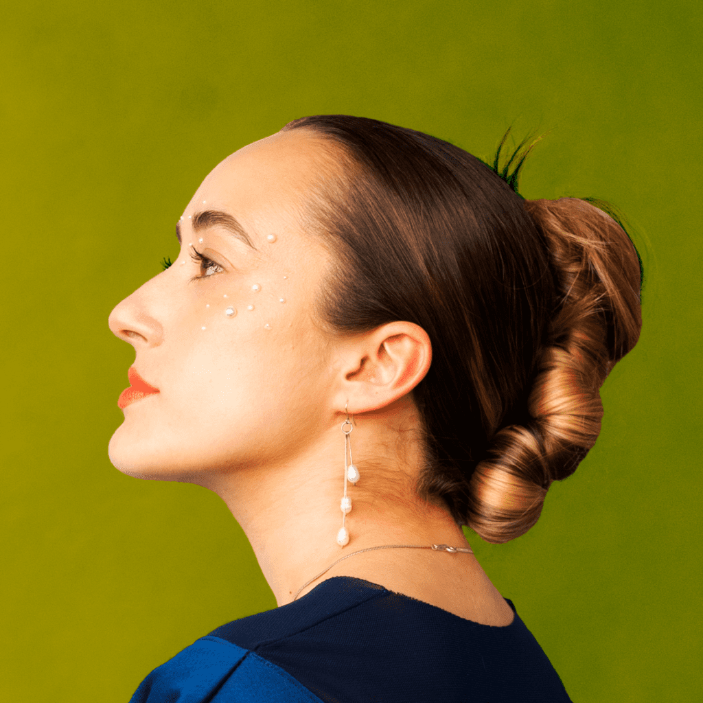 Molly Green celebrates her younger sister’s strength on “She is Mighty”