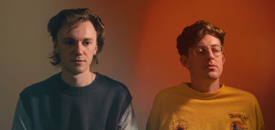 Dream-pop duo High Jump share the ethereal “Tide Away”