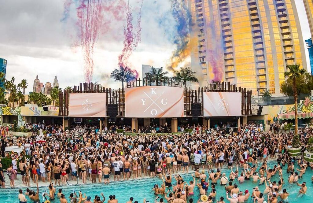 Palm Tree Beach Club